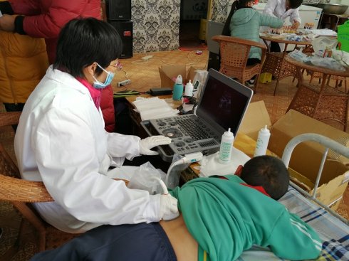 [向包蟲(chóng)病開(kāi)戰(zhàn)]——第四站革吉縣完全小學(xué)篩查